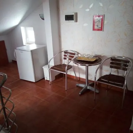 Hostel Nina
